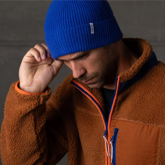 Bonnet en laine d'agneau (rose, violet ou bleu)