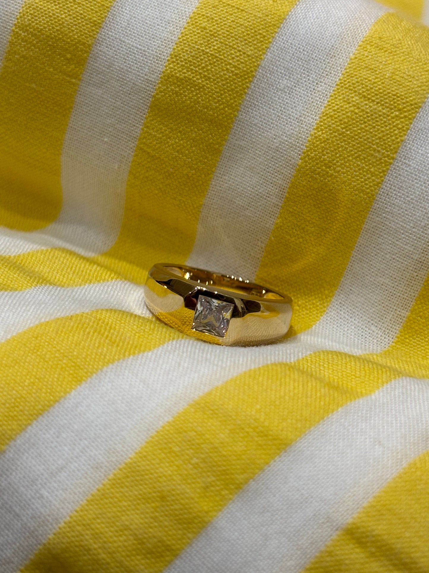 BAGUE LERO AURICULAIRE